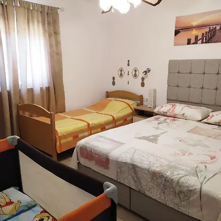 Appartement Mira Nin
