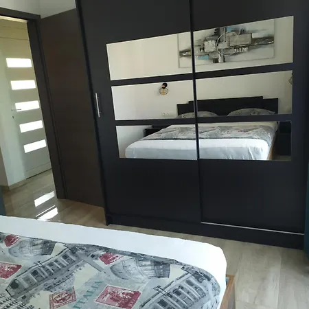 Appartement Mira Nin