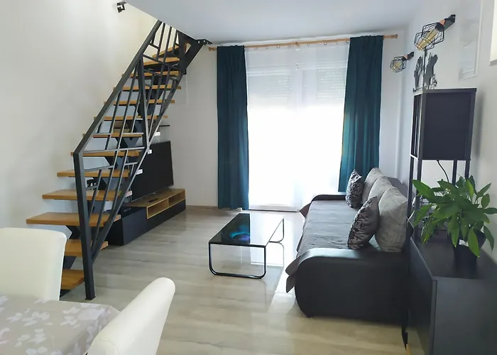 Mira Apartman *